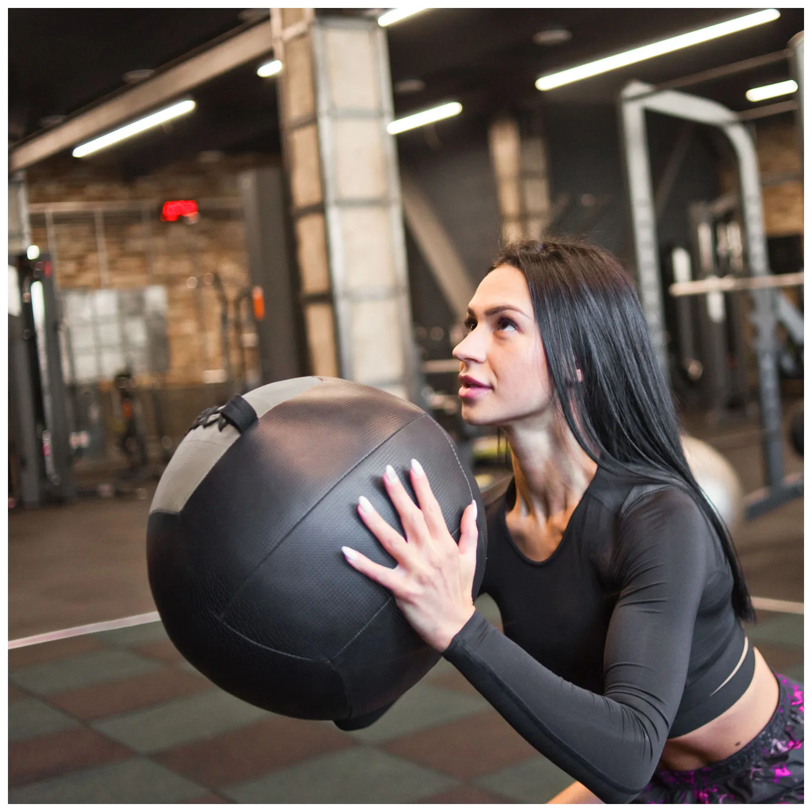 Piłka lekarska do ćwiczeń 8 kg REBEL ACTIVE - obrazek 7