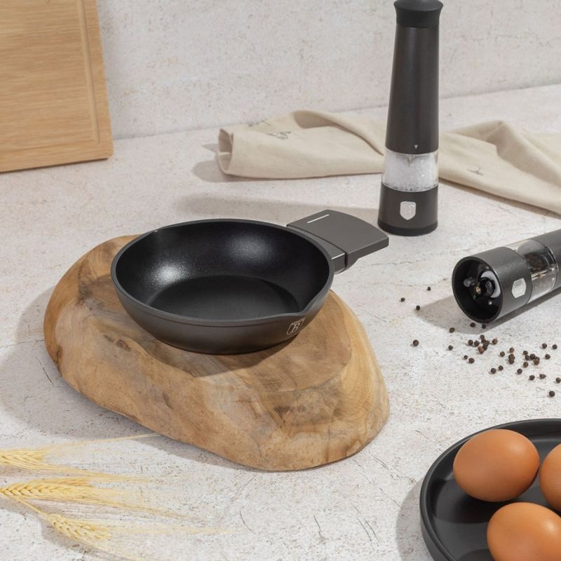 MINI PATELNIA TYTANOWA 16cm BERLINGER HAUS BH-8136 ANTRACIT - obrazek 3