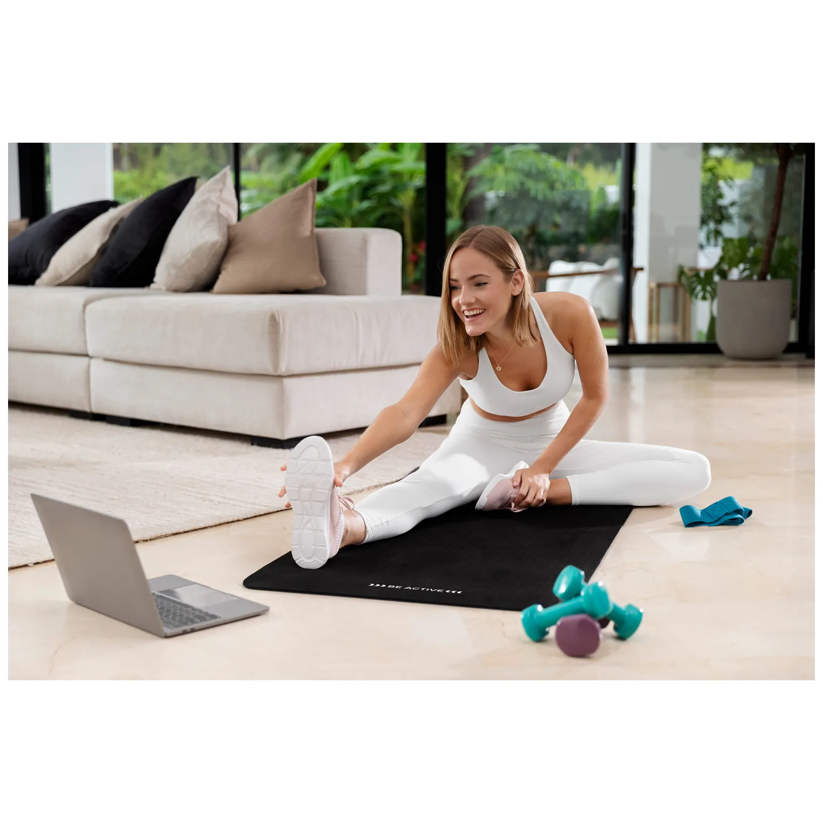 Mata gimnastyczna do ćwiczeń joga, pilates, fitness, 183x61cm, grubość 6mm, materiał TPE, czarna, REBEL ACTIVE - obrazek 7