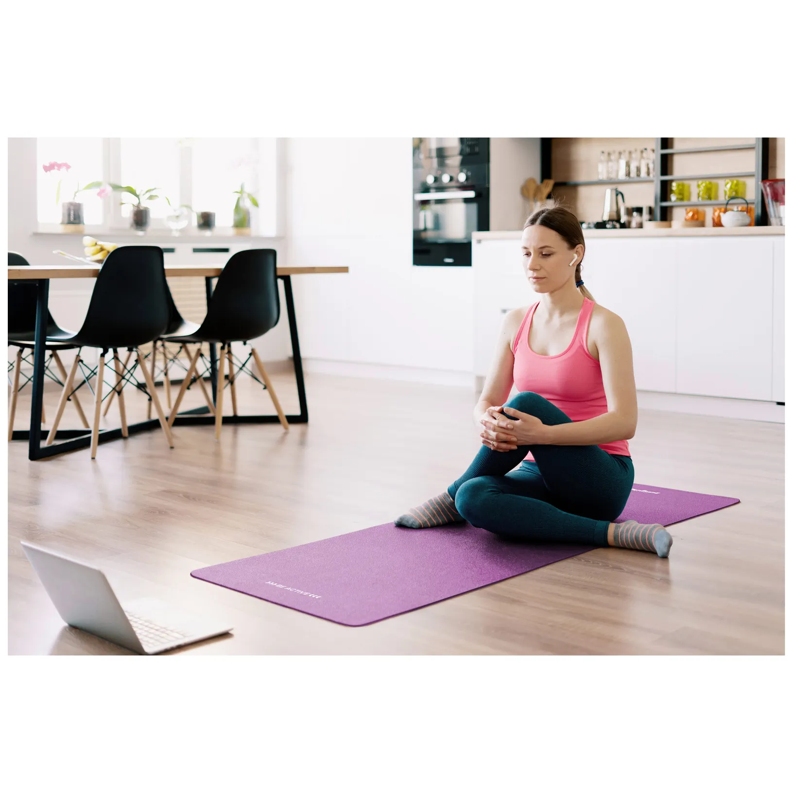 Mata gimnastyczna do ćwiczeń joga, pilates, fitness, 183x61cm, grubość 6mm, materiał TPE, fioletowa, REBEL ACTIVE - obrazek 7